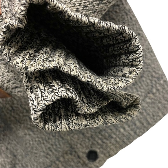 BANANA REPUBLIC Merino Wool Button Front Cardigan Sweater Leather Elbow Patches - Picture 3 of 4